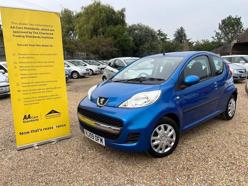 Blue Used 2010 Peugeot 107 Hatchback | £3,499 (Fair price) - Image 1/4