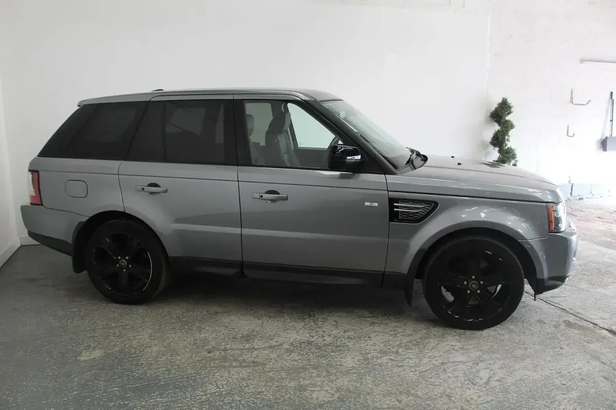 Used Land Rover Range Rover HSE 255 HP (187 kW) 2012 Grey SUV