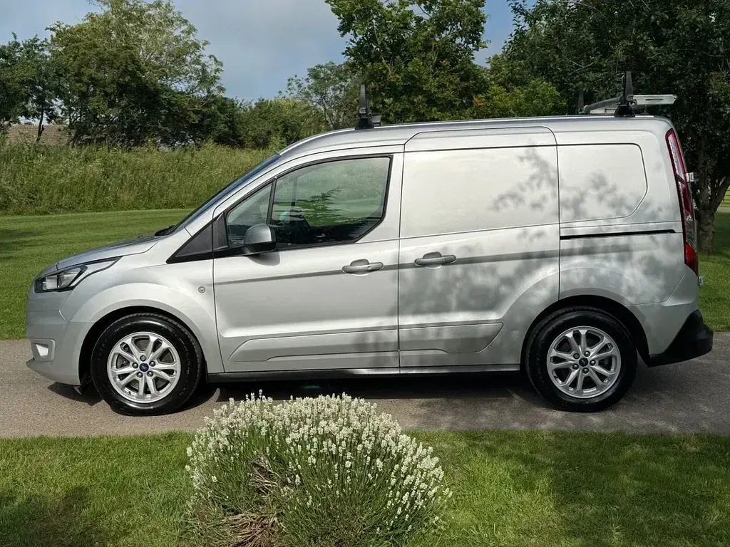 Used Ford Transit Connect Limited 120 HP (88 kW) 2021 Silver MPV