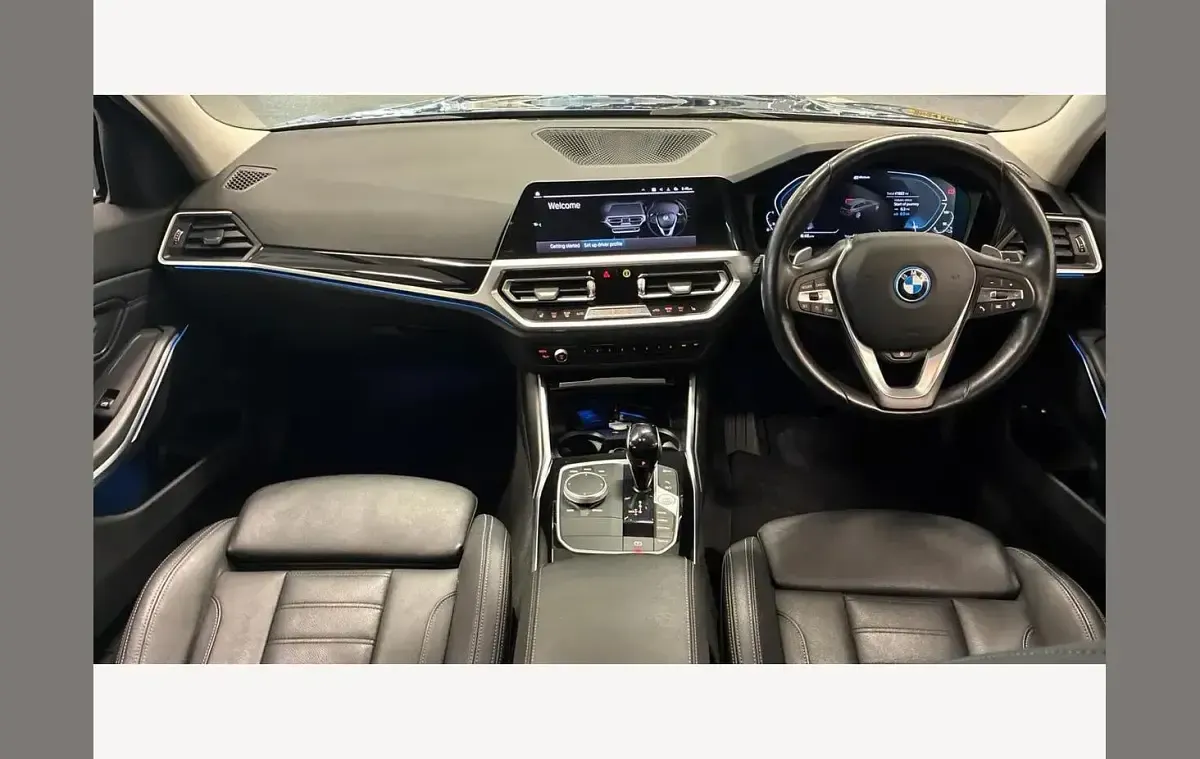 Used BMW 330 Sport Line 288 HP (211 kW) 2021 Phytonic blue Estate