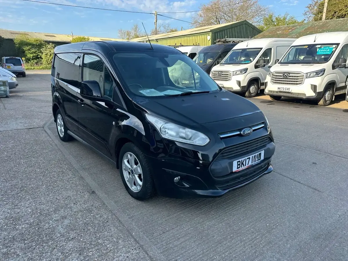 Used Ford Transit Connect Limited 120 HP (88 kW) 2017 Black MPV
