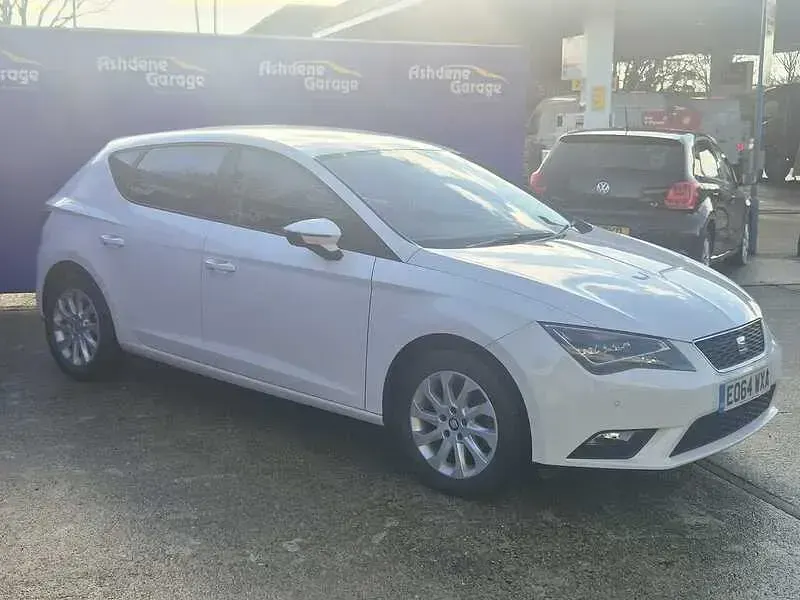Used Seat Leon SE 110 HP (80 kW) 2014 White Hatchback
