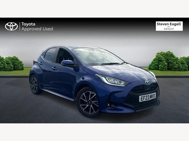 Blue Used 2023 Toyota Yaris Hybrid Design Hatchback | £18,036 (Fair price) - Image 1/3