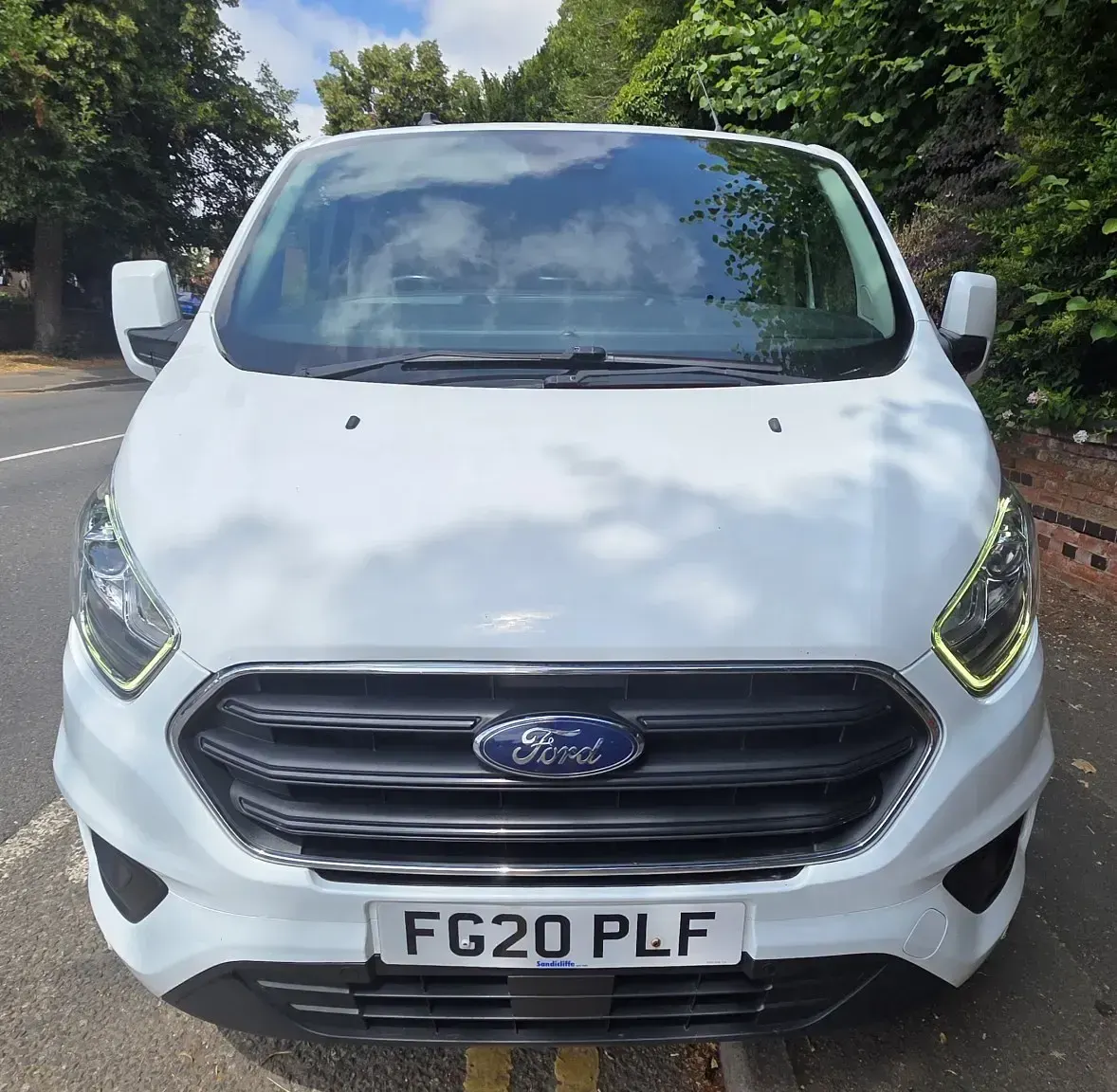 Used Ford Transit Custom Limited 130 HP (95 kW) 2020 White Van