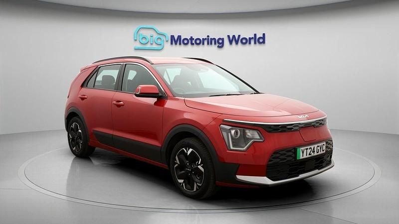 Red Used 2024 Kia Niro SUV | £20,000 (Good price) - Image 1/4