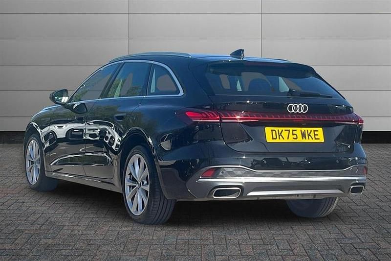 Used Audi A5 Sport 204 HP (150 kW) 2025 Mythos black Estate