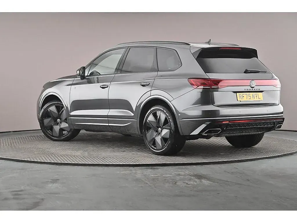 Used VW Touareg 286 HP (210 kW) 2026 SUV