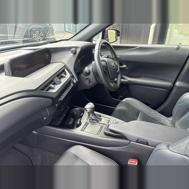 Image 2/4
