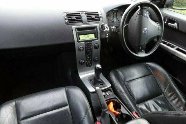 Used Volvo V50 136 HP (100 kW) 2004 Estate