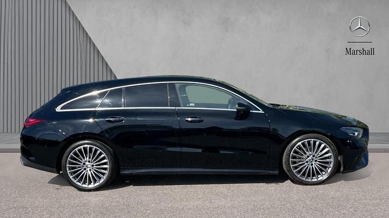 Usado Mercedes CLA200 AMG Line Premium 163 HP (119 kW) 2023 Preto