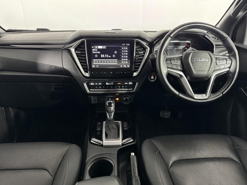 Used Isuzu D-Max 2022 Orange Pickup