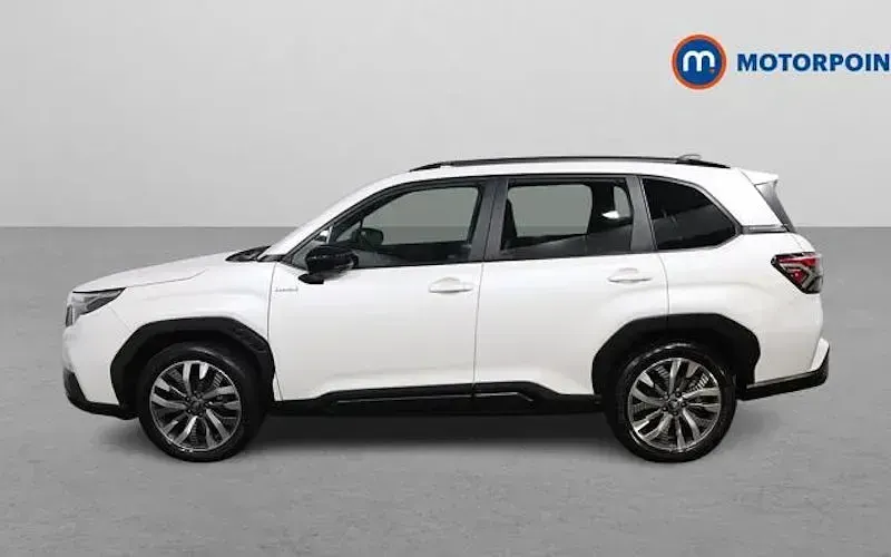 Usado Subaru Forester 136 HP (100 kW) 2025 Branco SUV