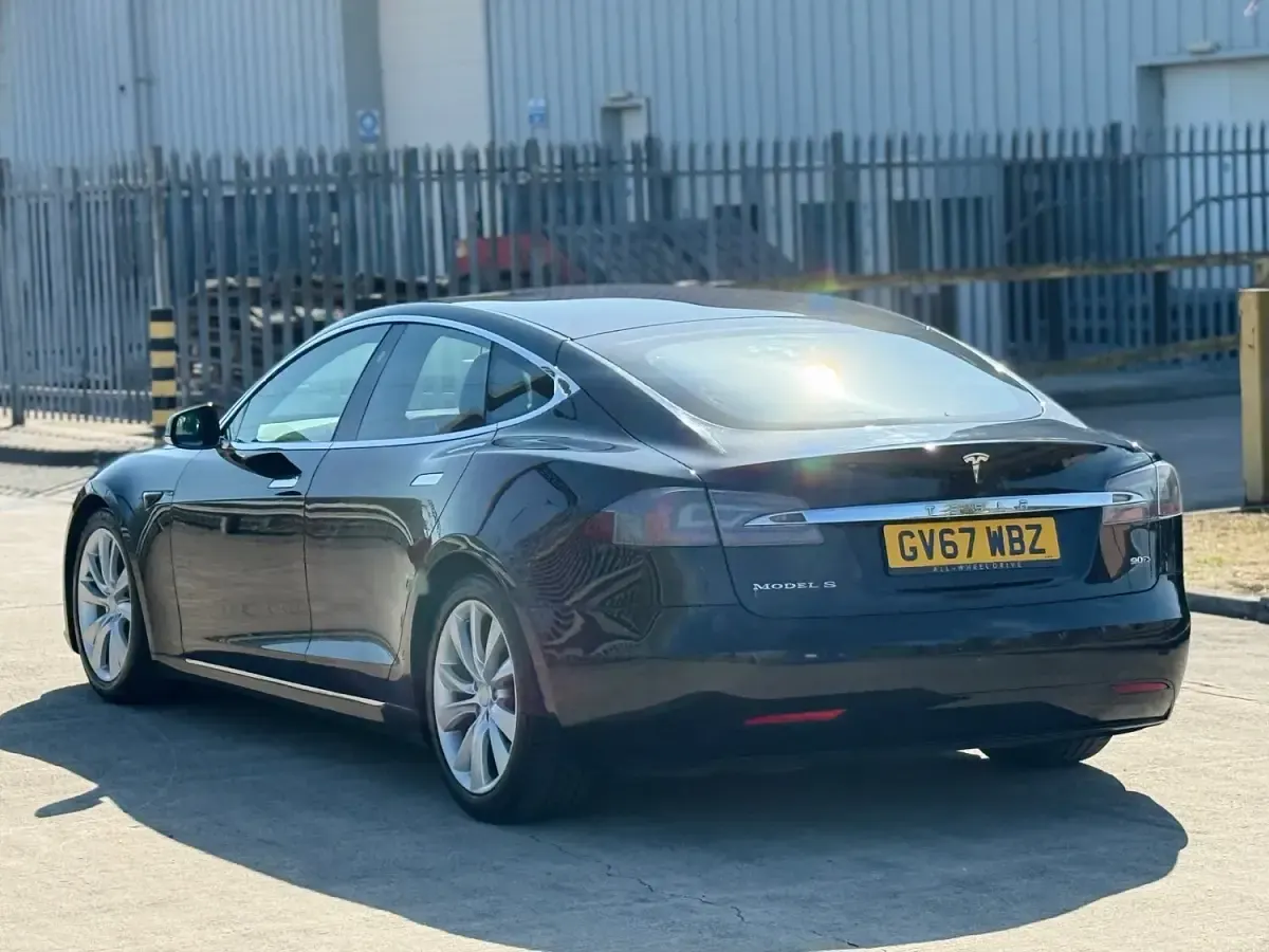 Used Tesla Model S 306 kW (417 HP) 2017 Black Hatchback