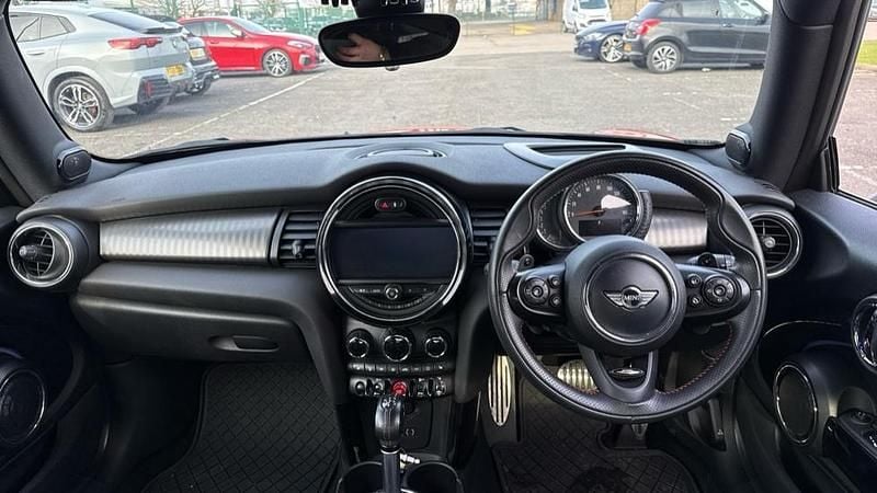 Used Mini Cooper SD Hatch 170 HP (125 kW) 2017 Red Hatchback