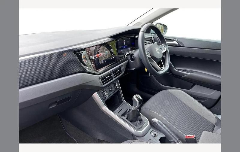 Used VW Polo Life 95 HP (69 kW) 2022 Silver Hatchback