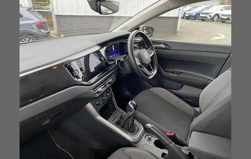 Used VW Polo Life 80 HP (58 kW) 2023 Grey Hatchback