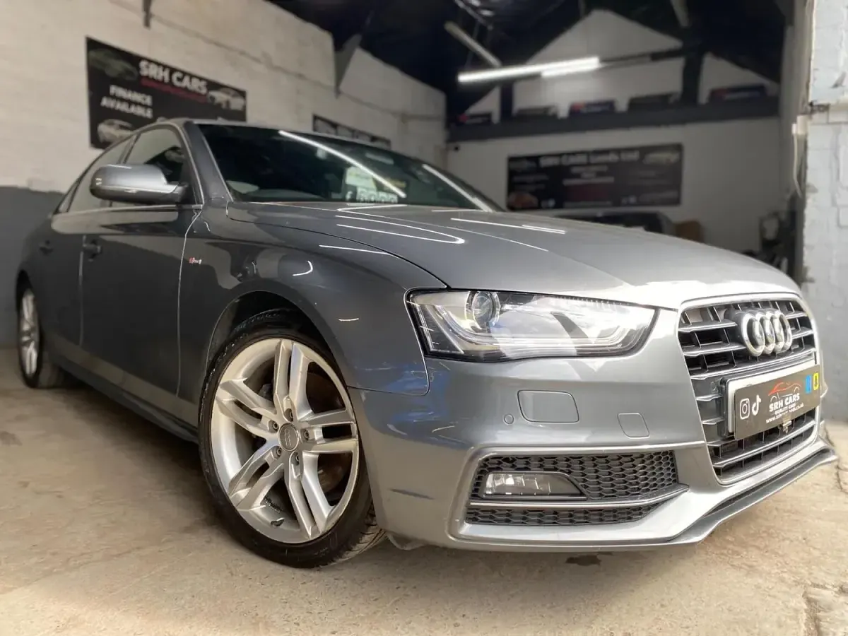 Used Audi A4 S-Line 150 HP (110 kW) 2015 Grey Sedan