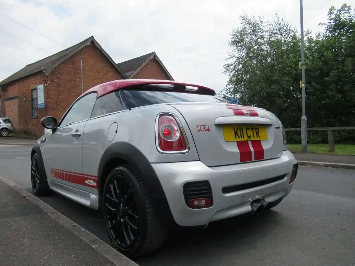 Used Mini John Cooper Works Coupé 211 HP (155 kW) 2011 Silver Coupe