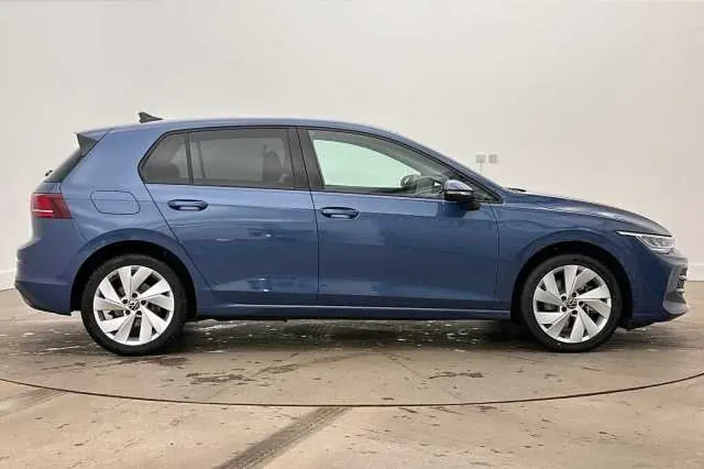 Used VW Golf VIII 204 HP (150 kW) 2025