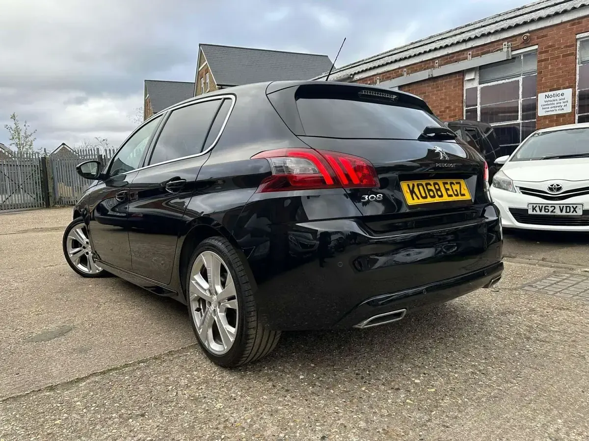 Used Peugeot 308 GT-line 130 HP (95 kW) 2018 Black Hatchback