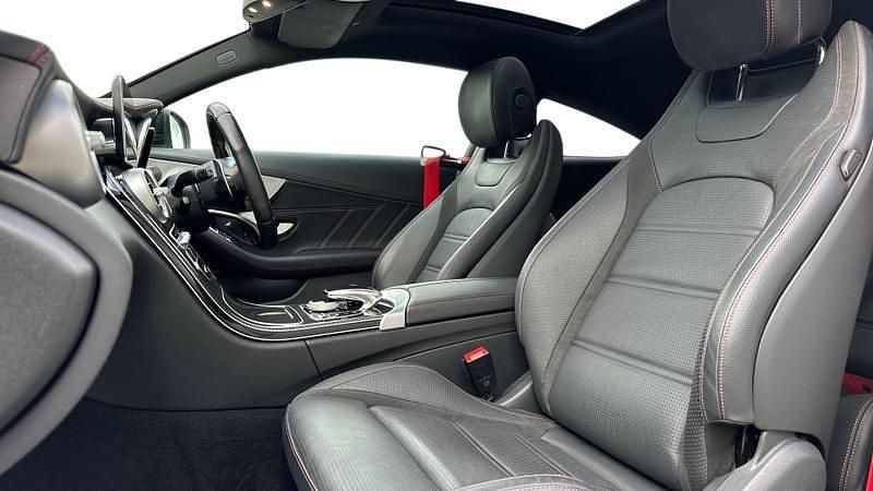 Begagnad Mercedes C43 AMG Premium Plus 2023 Vit Sportkupé