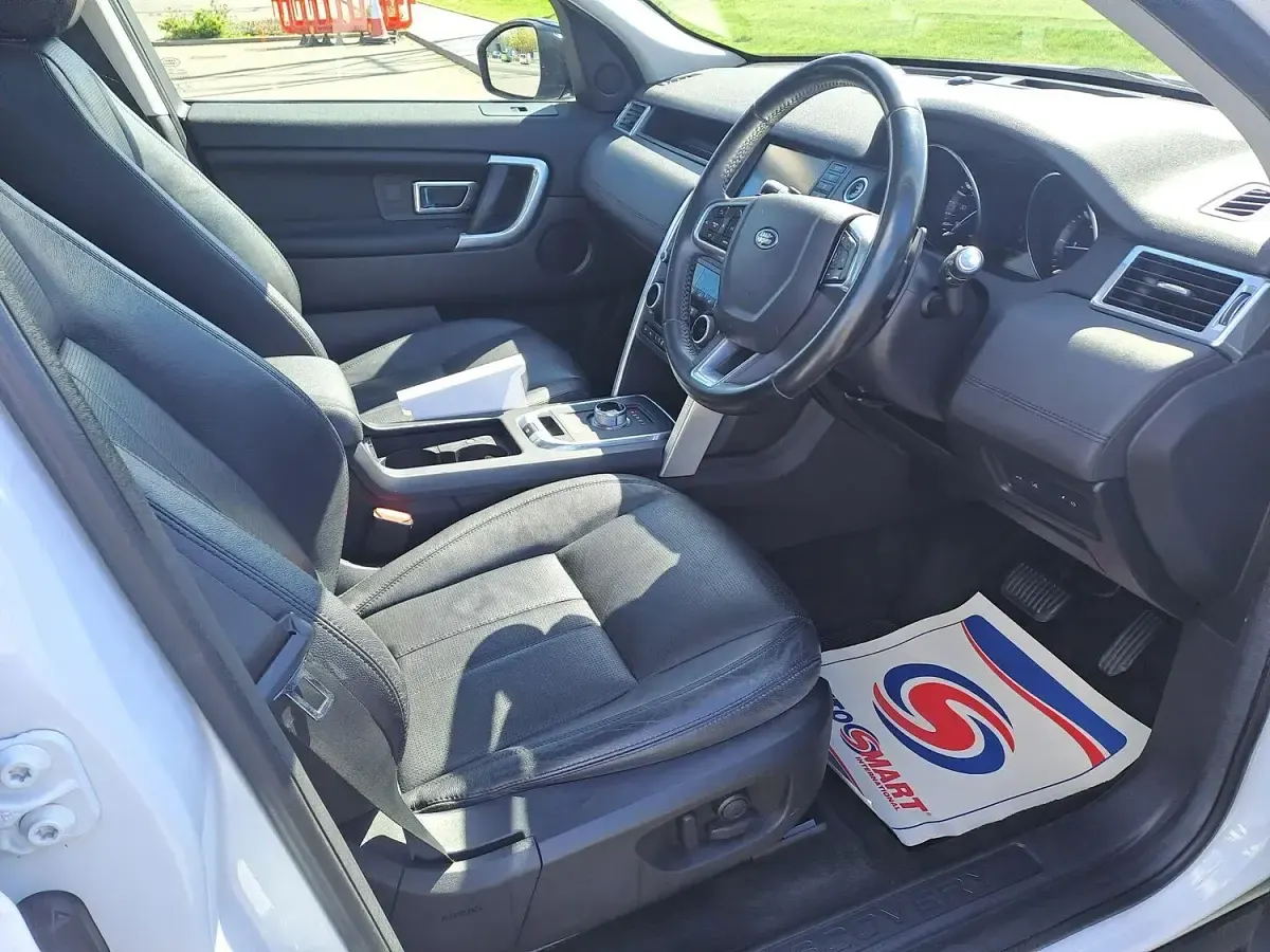 Begagnad Land Rover Discovery Sport HSE 2015 Vit SUV