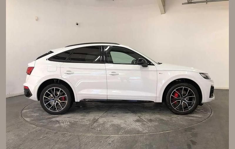 Used Audi Q5 Sportback Comfort 261 HP (191 kW) 2022 White SUV