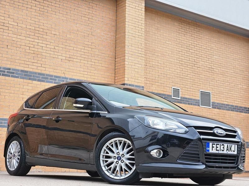 Black Used 2013 Ford Focus Zetec Hatchback | £2,299 (Fair price) - Image 1/4