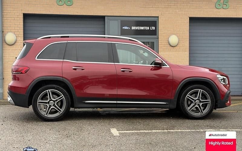 Used Mercedes GLB200 AMG Line Premium Plus 163 HP (119 kW) 2022 Red SUV