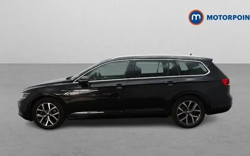 Used VW Passat SEL 150 HP (110 kW) 2023 Estate
