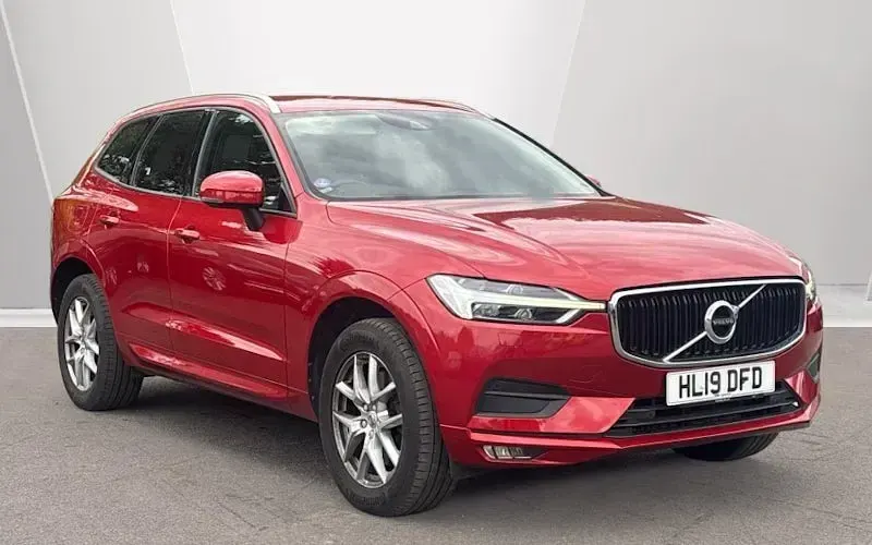 Usado Volvo XC60 Momentum 250 HP (183 kW) 2019 SUV