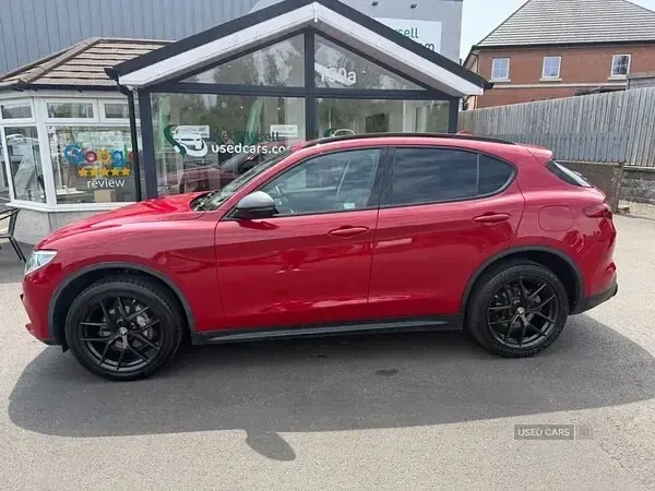 Used Alfa Romeo Stelvio 200 HP (147 kW) 2020 Red SUV