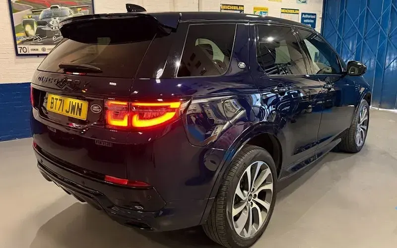 Used Land Rover Discovery 5 HSE Dynamic 309 HP (227 kW) 2023 SUV
