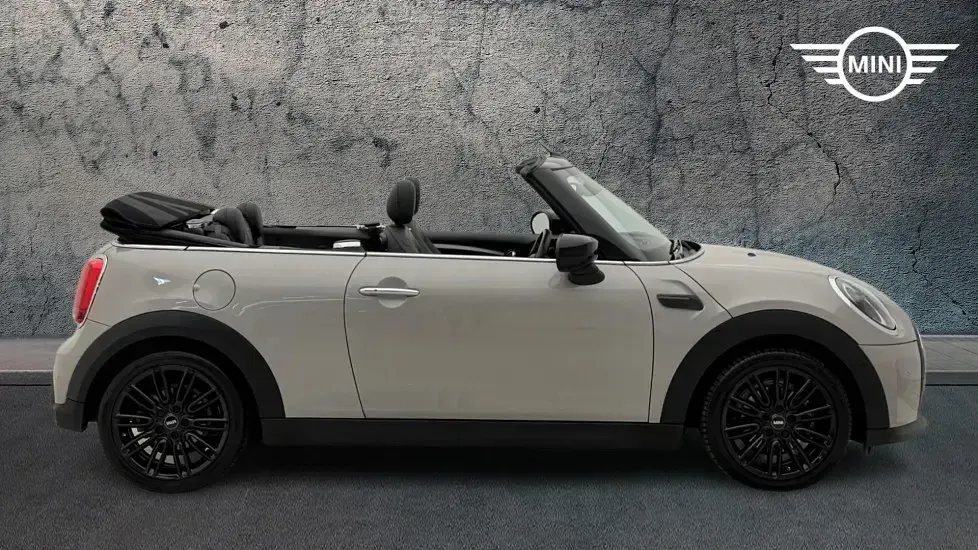 Used Mini Cooper Cabriolet Exclusive 134 HP (98 kW) 2022 Grey Cabriolet