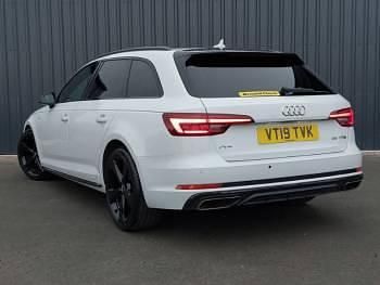 Used Audi A4 Black Edition 150 HP (110 kW) 2019 White Estate