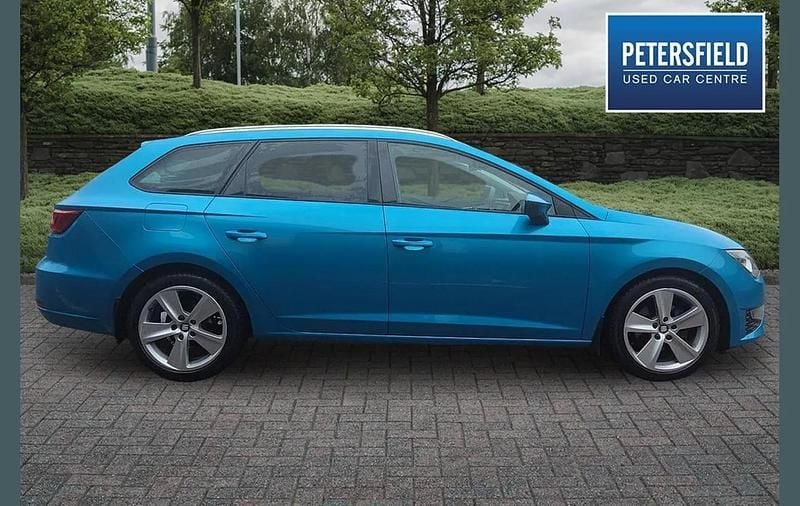 Used Seat Leon ST FR 147 HP (108 kW) 2016 Blue Estate