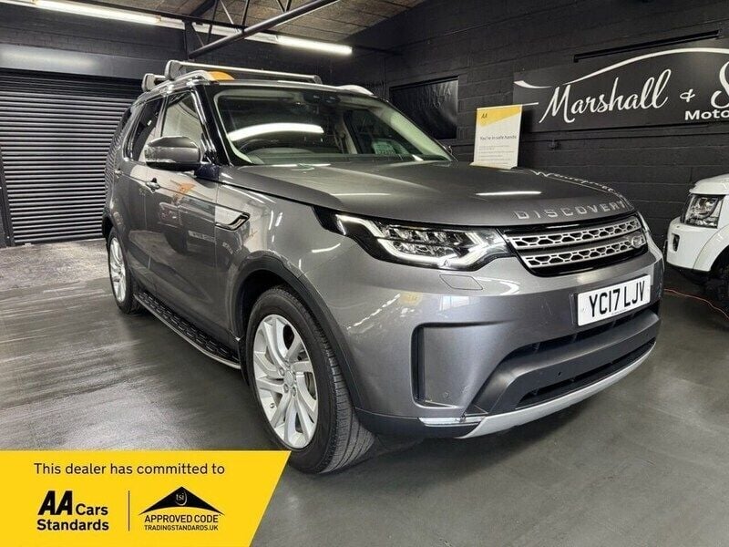 Grey Used 2017 Land Rover Discovery 5 HSE SUV | £19,699 (Fair price) - Image 1/3