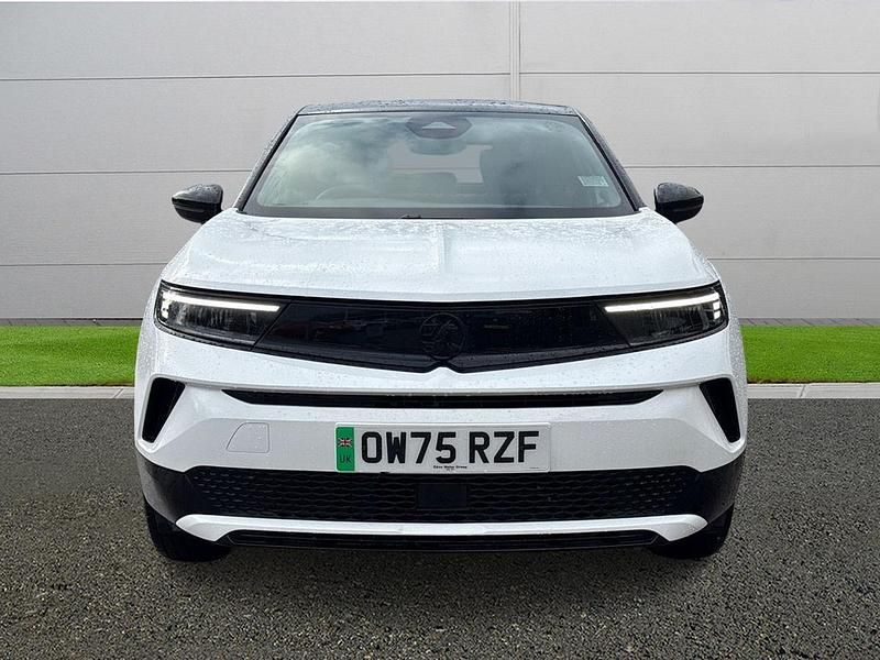 New Vauxhall Mokka 114 kW (156 HP) 2025 White SUV