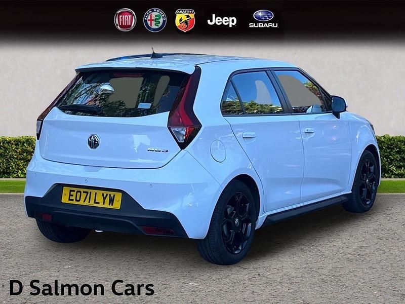 Used MG MG3 Exclusive 105 HP (77 kW) 2021 White Hatchback