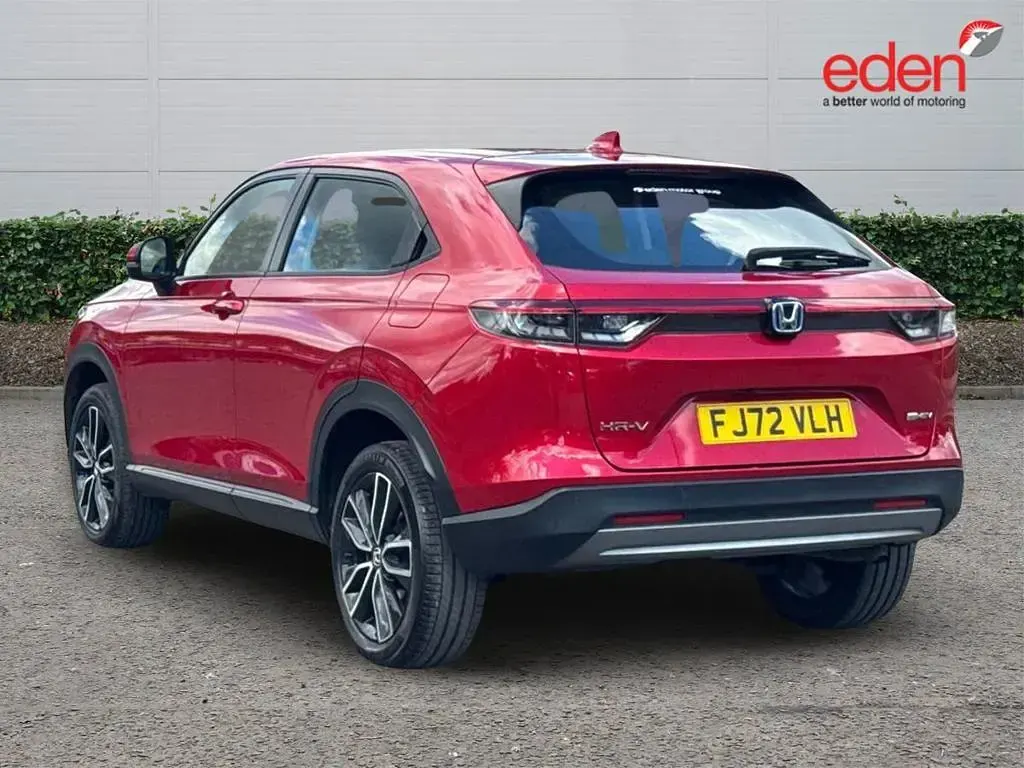 Used Honda HR-V Elegance 131 HP (96 kW) 2022 Red SUV