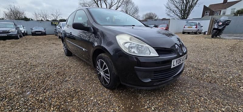 Used Renault Clio II Extreme 2008 Black Hatchback