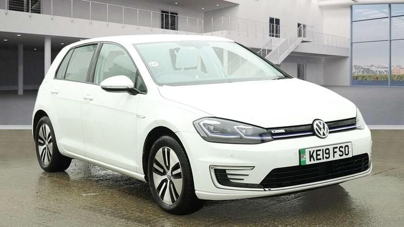 White Used 2019 VW e-Golf Hatchback | £8,950 (Fair price) - Image 1/4