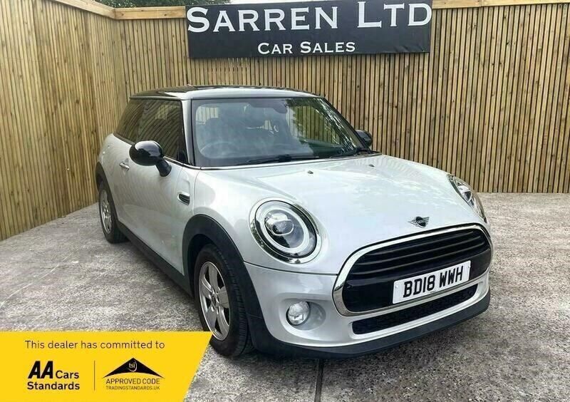 Silver Used 2018 Mini Cooper Hatch Hatchback | £10,795 (Good price) - Image 1/4