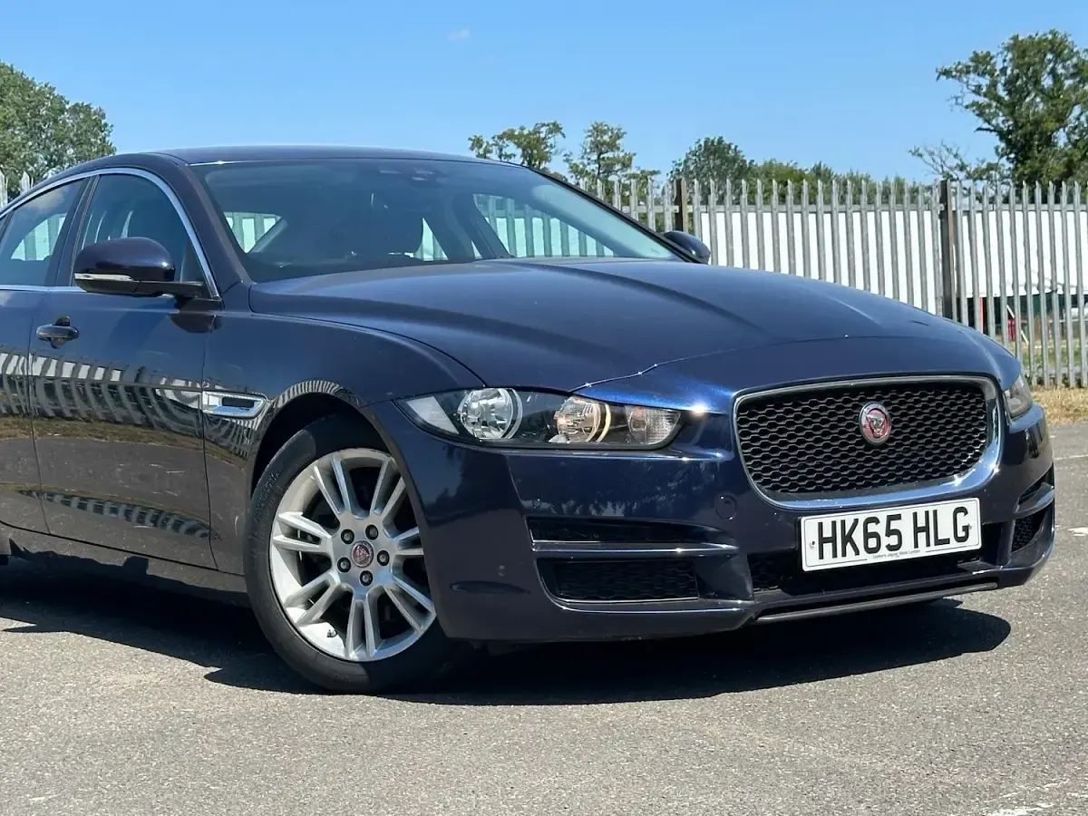 Used Jaguar XE Prestige 2015 Blue Sedan