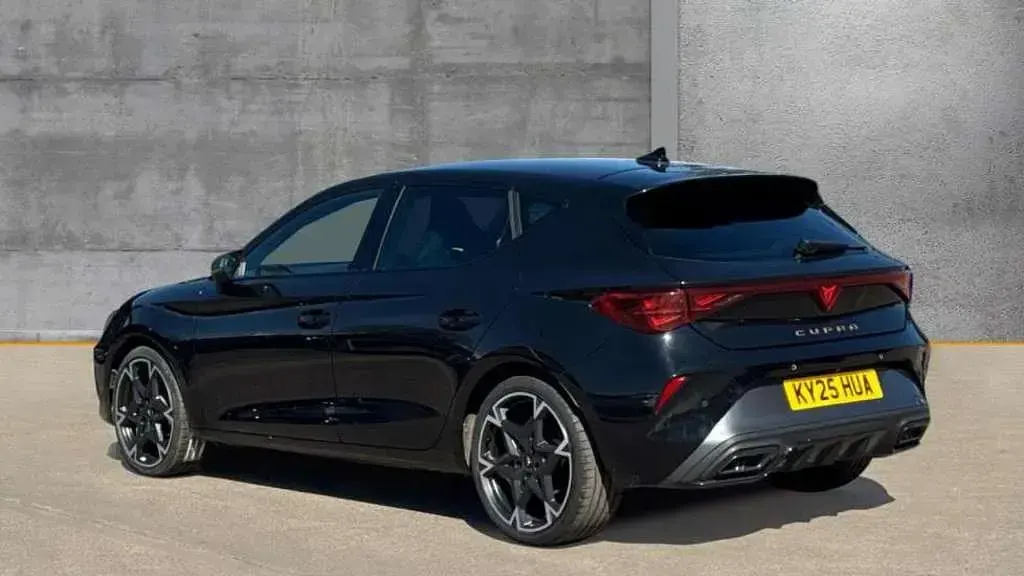Used Cupra Leon 150 HP (110 kW) 2025 Black Hatchback