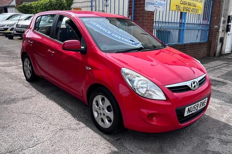 Red Used 2009 Hyundai i20 Comfort Hatchback | £2,999 (Fair price) - Image 1/1