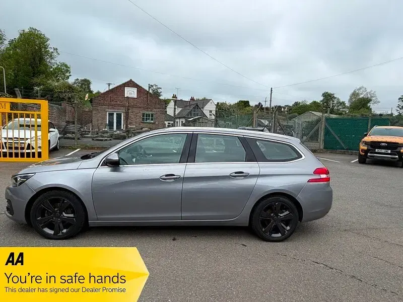 Used Peugeot 308 Allure 2018 Grey Estate