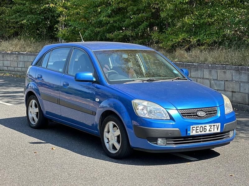Blue Used 2006 Kia Rio LX Hatchback | £1,390 (Good price) - Image 1/4