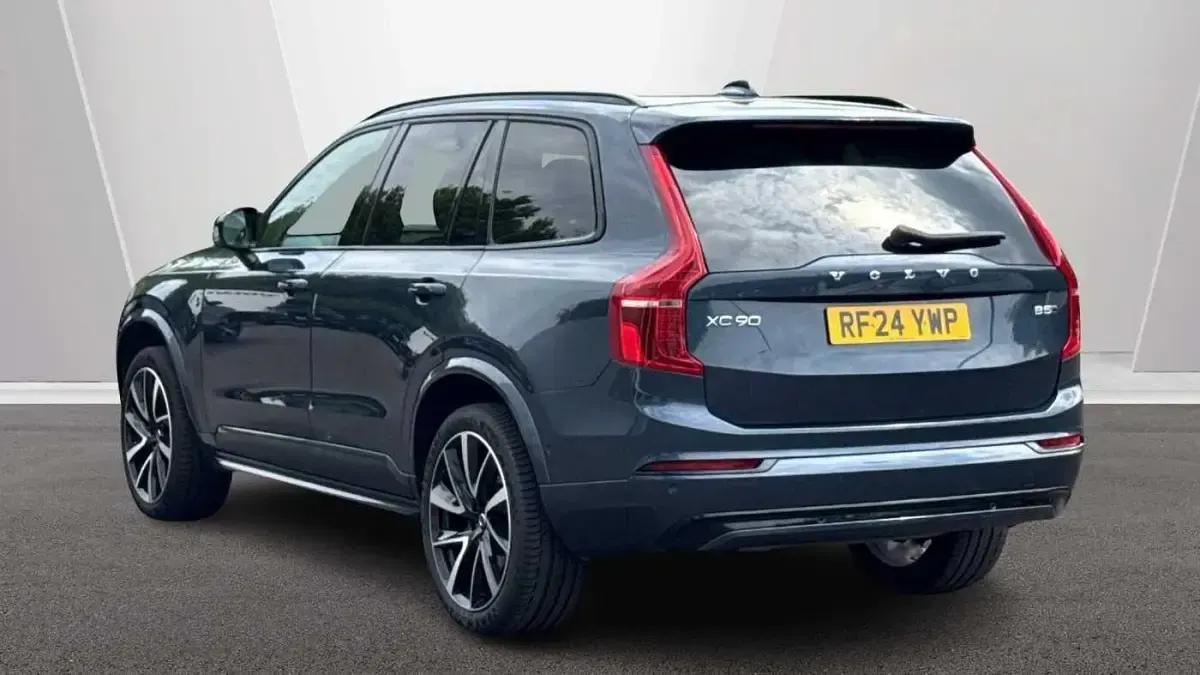 Used Volvo XC90 Plus 247 HP (181 kW) 2025 SUV