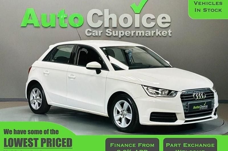 Used Audi A1 Sportback Design 116 HP (85 kW) 2017 White Hatchback